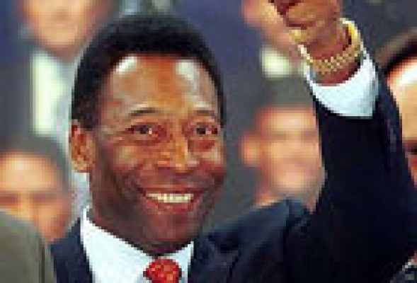 Pelé dice ser mejor que Messi
