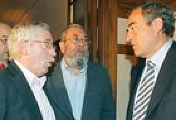 CEOE, CCOO y UGT pactan revisión salarial