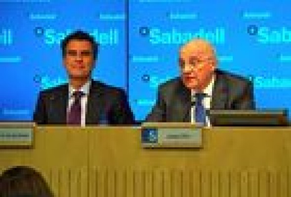 Banco Sabadell espera incorporar una base de accionistas valencianos tras integrar Banco CAM