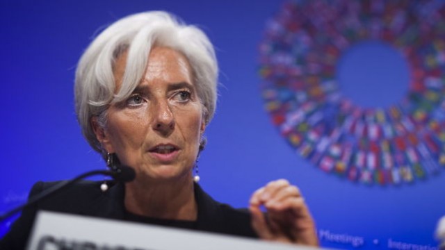 El FMI empeora sus previsiones de deuda, déficit y paro para España