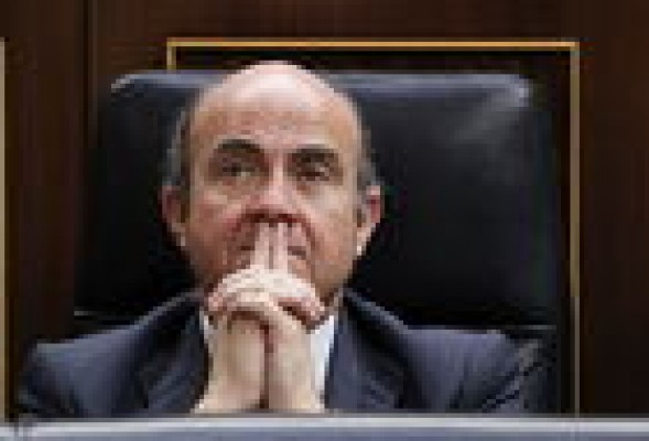 De Guindos presenta esta tarde la reforma financiera que aprobará mañana el Gobierno