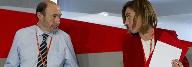 Noche de pasillos y 'subasteo' en Sevilla