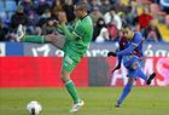 El Levante empata ante el Rácing