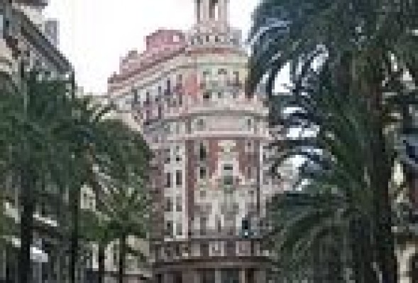La reforma financiera aumenta el interés de las cajas medianas por el Banco de Valencia