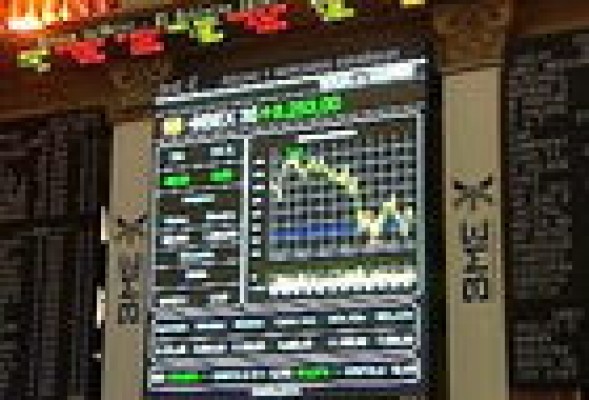 El Ibex 35 baja un 0,5% y se aleja de los 9.000 puntos