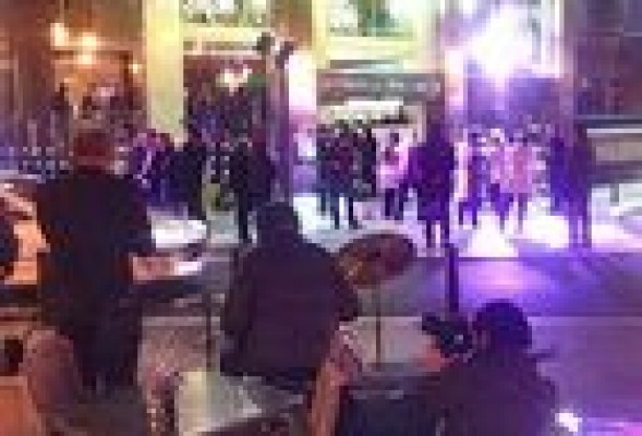 Astoria&Friends: Paparazzis y jazz