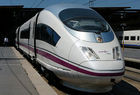 El AVE gana clientes en 2011 por primera vez desde el inicio de la crisis económica