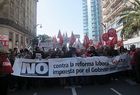 Miles de manifestantes en toda España piden al Gobierno que corrija la reforma laboral