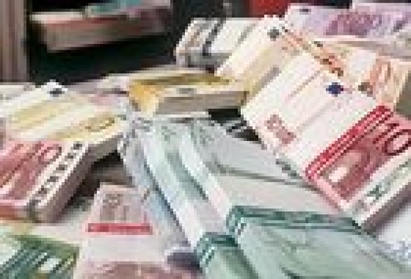 El Tesoro busca colocar hoy 2.500 millones de euros en letras a 3 y 6 meses