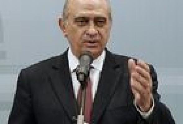 El ministro del Interior admite 