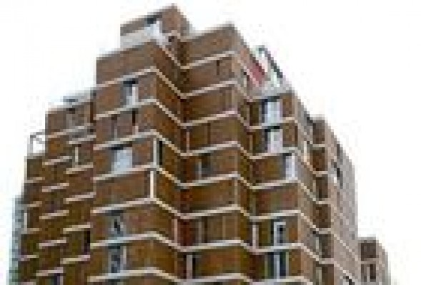 La banca aplaza la deuda inmobiliaria para esquivar una mayor sobrecarga de ladrillo