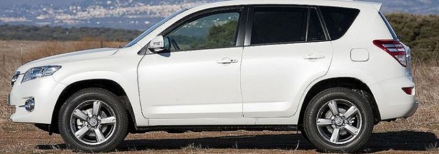 Toyota amplía la gama Rav 2012 con el nuevo Yokubari