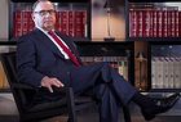 Bancaja contrata al despacho de abogados Ramón y Cajal para impugnar el acuerdo de BFA