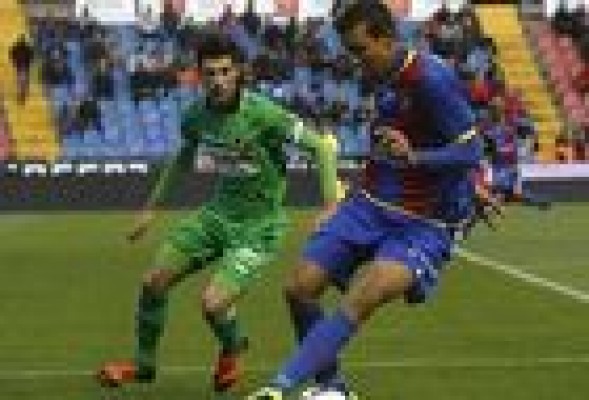 El Levante sanciona a Botelho con 15.000 euros