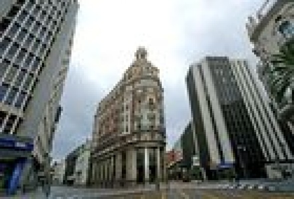 Banco de Valencia sigue en manos del FROB... y del 'centimeo'