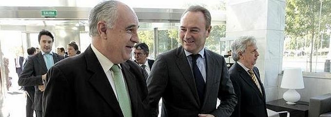 Fabra acumula obstáculos en su carrera por la transparencia