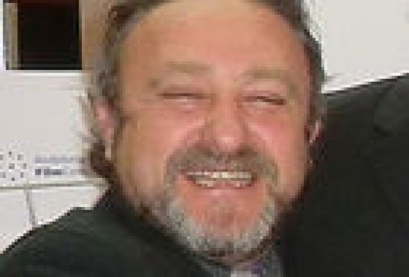 José Luis Colvée vuelve a la esfera pública como novelista