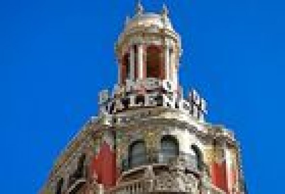 Los bajistas frenan el acoso y derribo sobre el Banco de Valencia