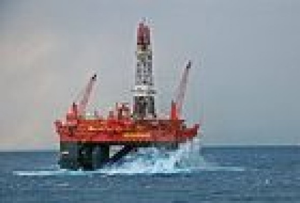Continúa la escalada del precio del petróleo y cierra en 122,66 dólares