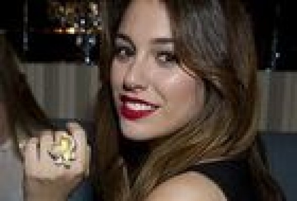 <strong>Carrera y Carrera</strong> premia a <strong>Blanca Suárez</strong>