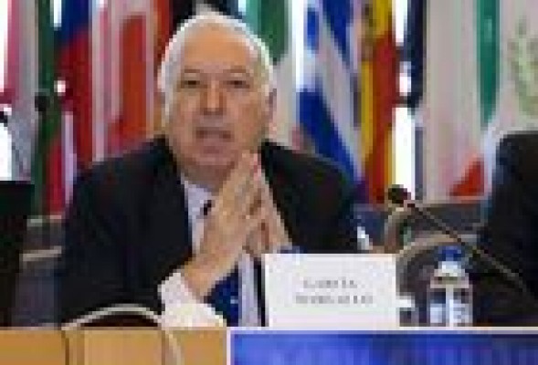 El ministro García-Margallo pone a la Comunitat como ejemplo de derroche en los últimos años 