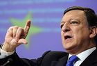 Barroso insiste en que Grecia debe seguir en el euro o será 