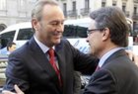 Fórmula 1: Alberto Fabra y Artur Mas 'cierran' con Ecclestone la alternancia de las carreras 