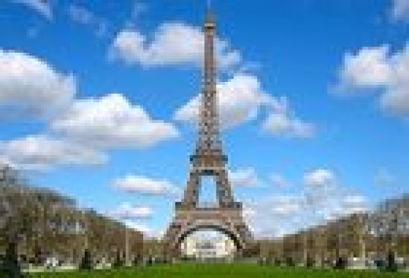 Francia apoya a España pero dice que no hay alternativa a la consolidación fiscal