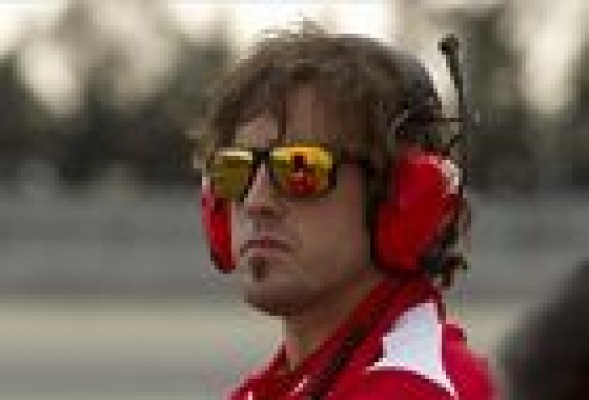 Fernando Alonso piensa que Ferrari tendrá que apretar los dientes en las primeras carreras