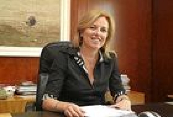 La representación legal de CAM asegura que Amorós perderá la pensión cuando la sentencia por su despido sea firme