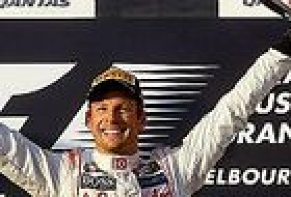 Button conquista Melbourne y Alonso acaba quinto