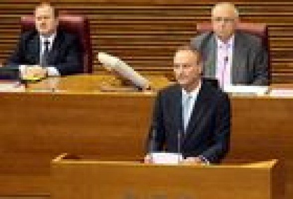Alberto Fabra asegura que se bajará el sueldo si la Generalitat no cumple con el déficit