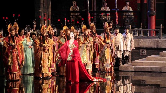 Les Arts convierte ‘Turandot’ en un 