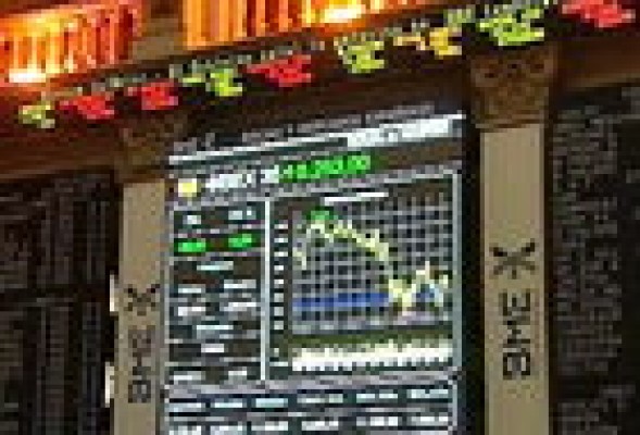 El Ibex 35 rebota un 0,5% a media sesión y encara el 8.300