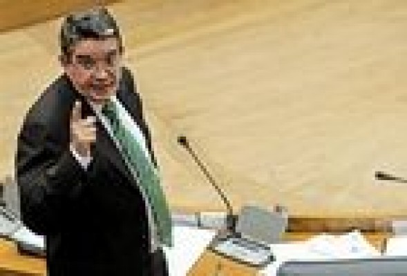 Vela defiende la subida de impuestos porque dejará 