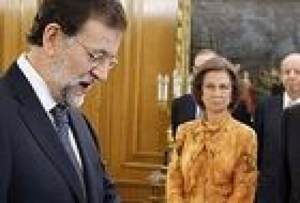 Rajoy cumple 100 días en Moncloa sin aliviar la presión de los mercados