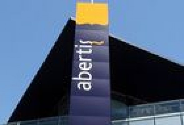 Abertis compra a Telefónica 500 torres por 45 millones