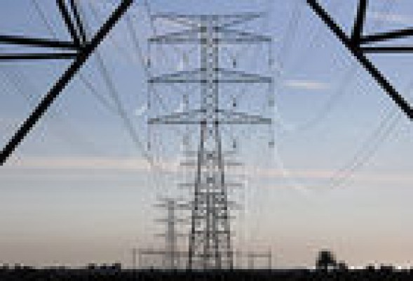 Fitch pone el rating de las eléctricas en vigilancia negativa