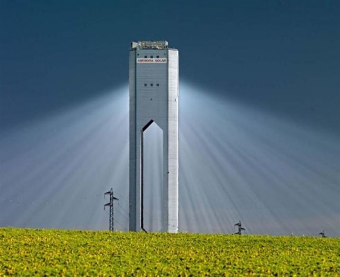 Palabra de Abengoa: va a reducir su deuda en torno al 50% de la actual