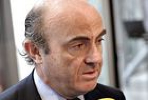 Luis de Guindos anuncia que el Gobierno prepara nuevas reformas en sanidad y educación