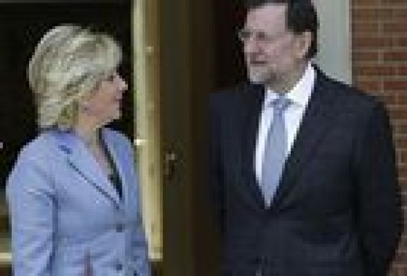 Aguirre propone a Rajoy que Estado asuma competencias de educación, sanidad y justicia