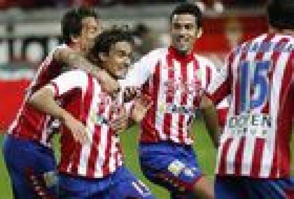 El Levante se deja ir y pierde en Gijón 