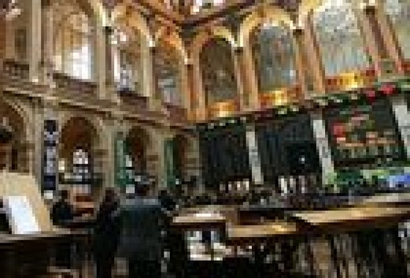Vuelta a las andadas: el Ibex cae un 2% a media sesión 