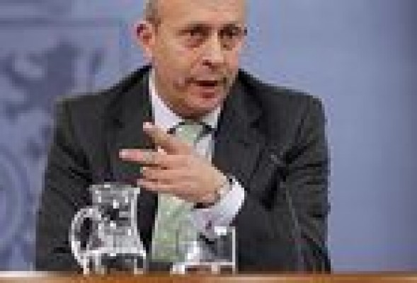 El Gobierno emprende la reforma del sistema universitario