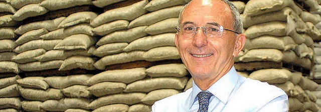 Importaco, la empresa de Francisco Pons, cuenta con una importante plantación de almendras en Argentina y negocios conjuntos con firmas locales