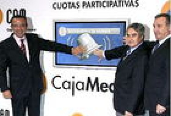 Caja Madrid y CaixaBank tenían el 2,2% de cuotas CAM en 2011