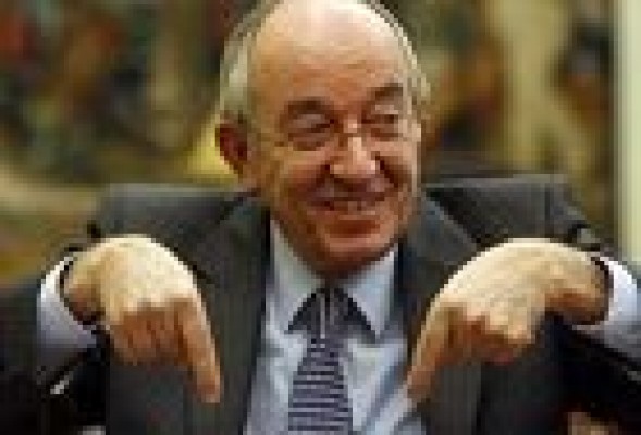 El gobernador del Banco de España rechaza comparecer por la CAM en Les Corts valencianas