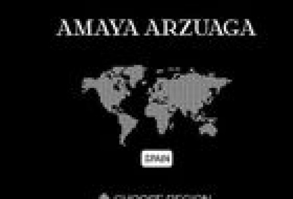 Amaya Arzuaga estrena su tienda online con envíos 'exprés' de sus colecciones de moda y vinos
