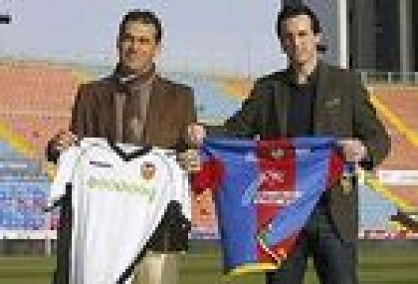 Luis García de nuevo en el horizonte valencianista 