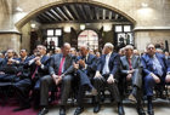 Juego de sillas entre los dirigentes empresariales